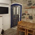 דירה Karya *