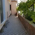 דירה Karya *