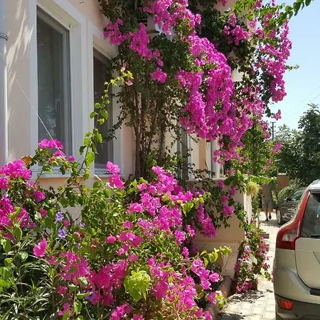 Apartment Karya *