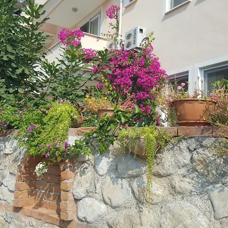 Karya Apartment
